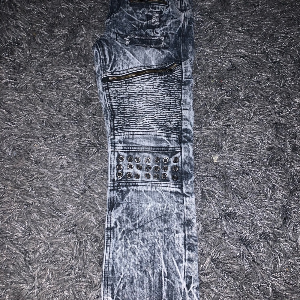 Pants - Picture 3 of 4